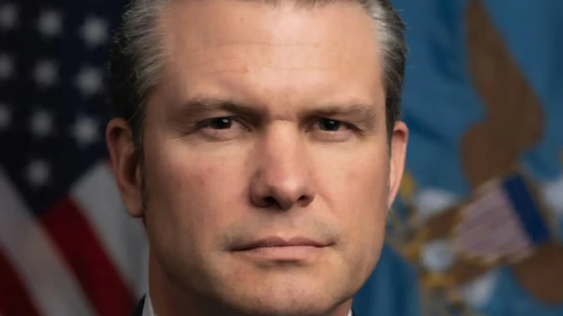 Figyelmeztetést kapott Pete Hegseth 